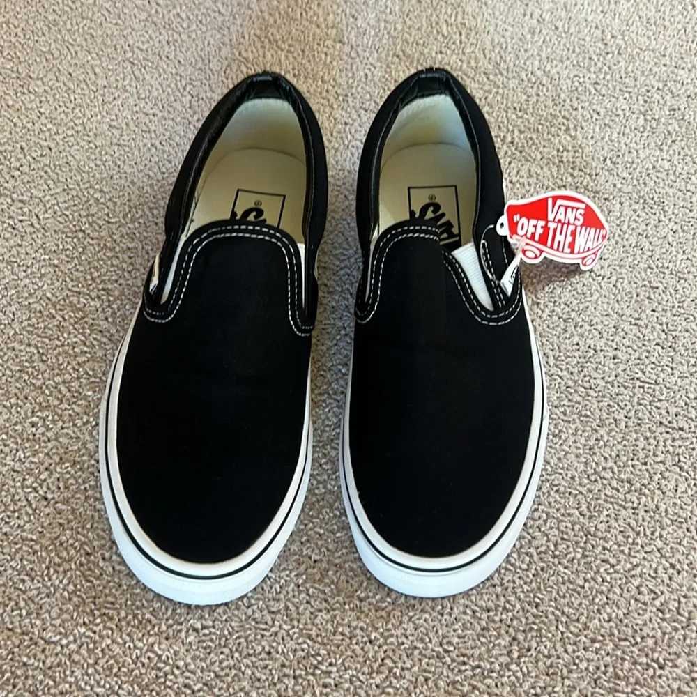 Vans Black and White Classic Slip-On Shoes - Size - Men’s 4.5 / Women’s 6.0 NWT - Picture 7 of 14